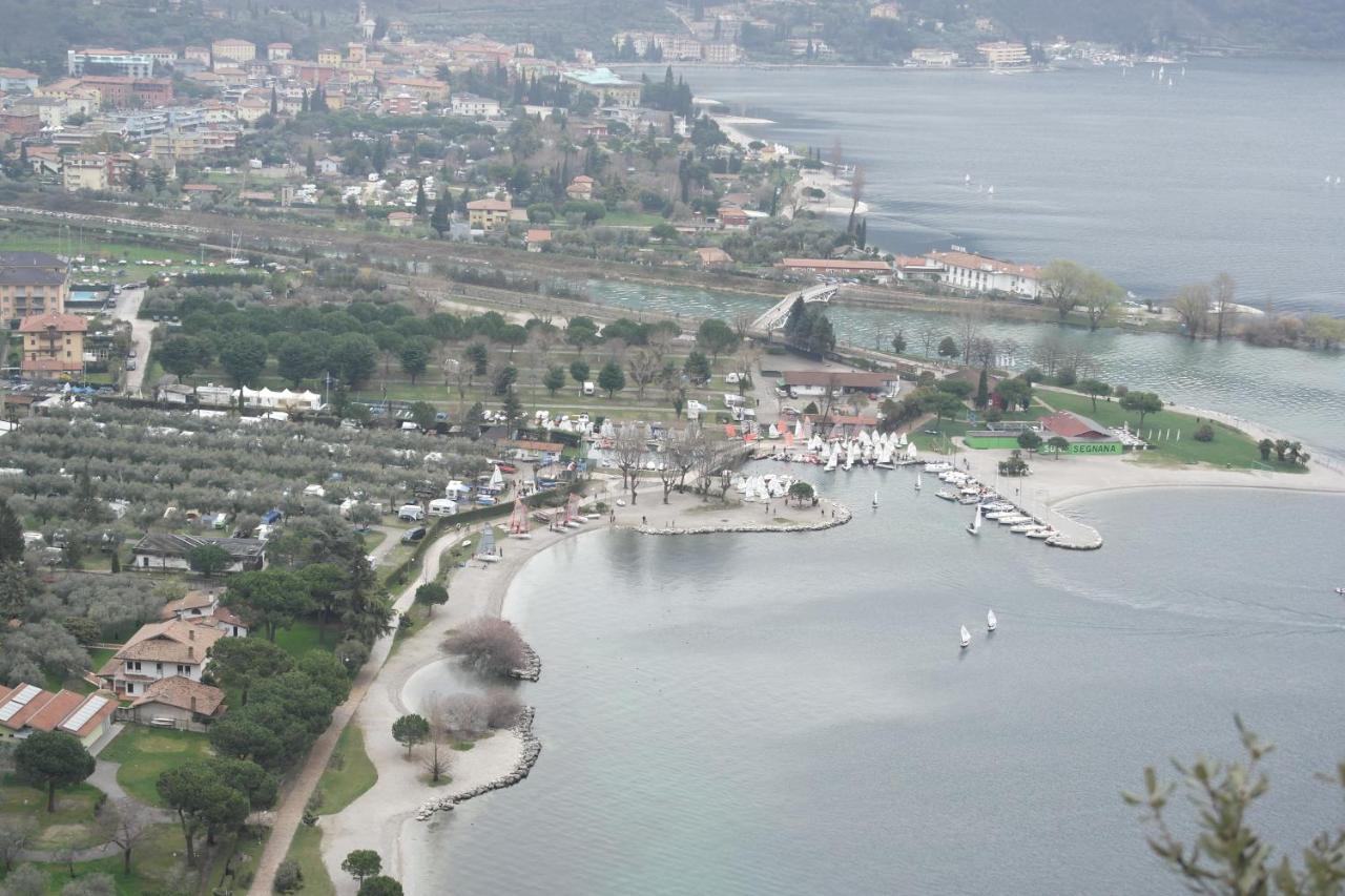 Hotel Villa Verde Torbole Sul Garda Exterior photo